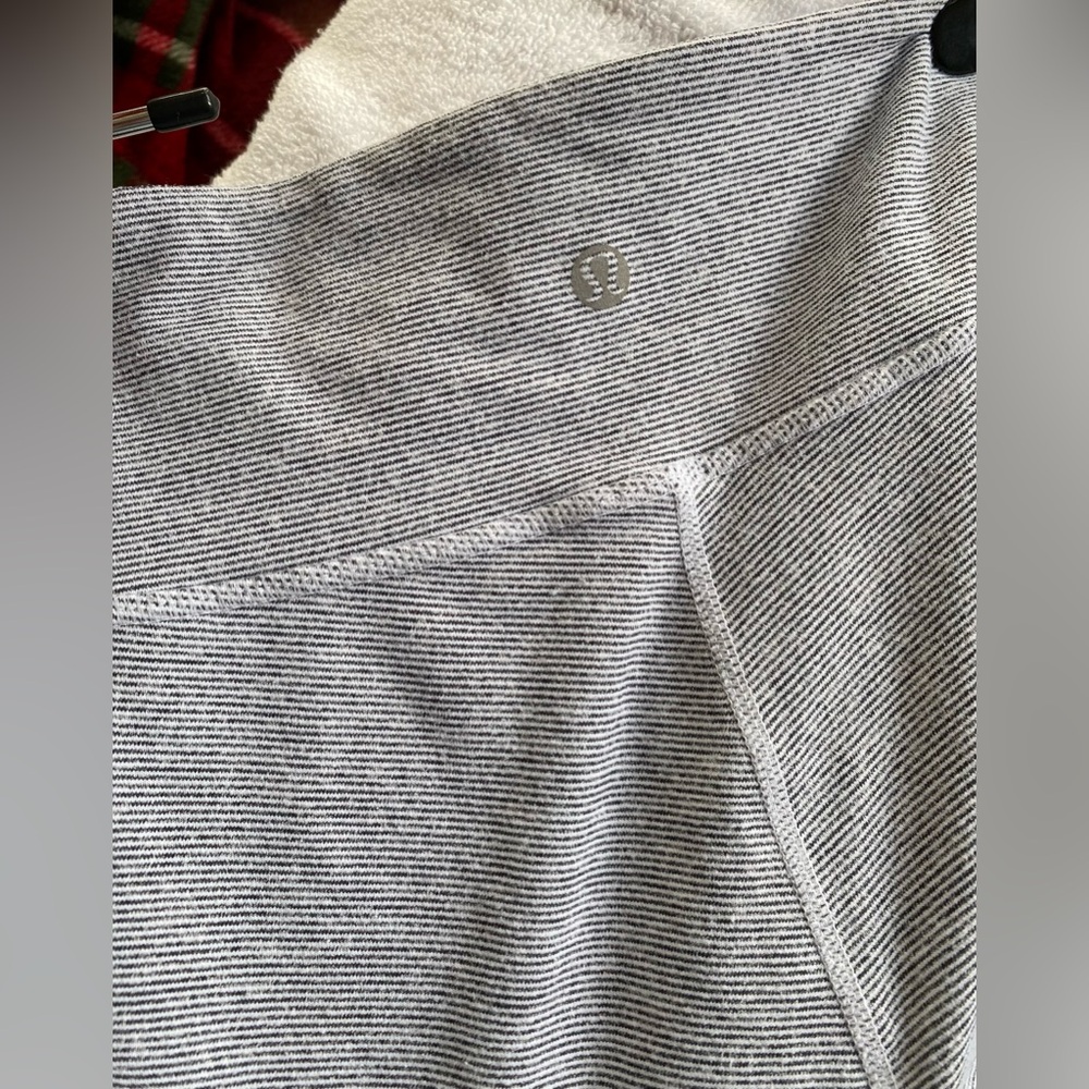 lululemon Woman’s Navy and White Striped Capris